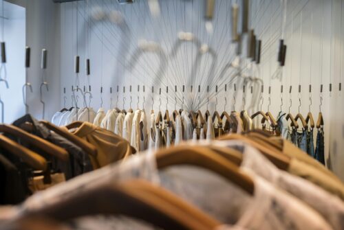 pexels-ron-lach-8306368